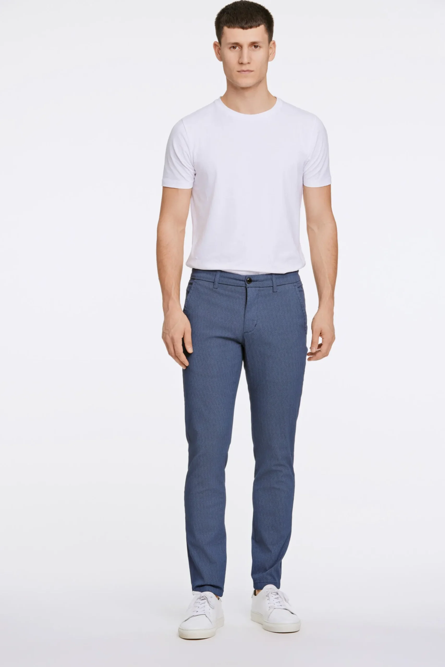 Chinos