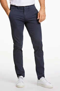 Chinos