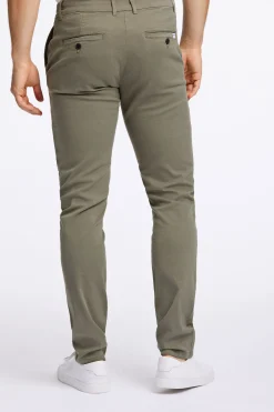 Chinos