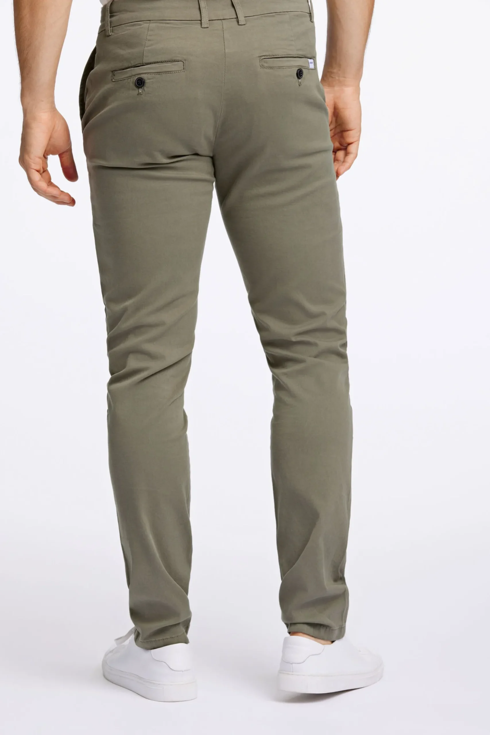 Chinos