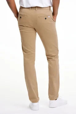 Chinos