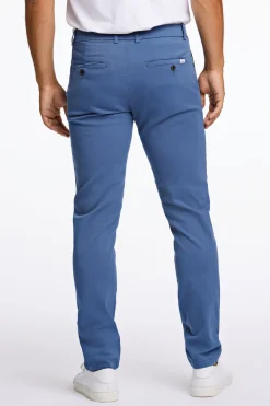 Chinos