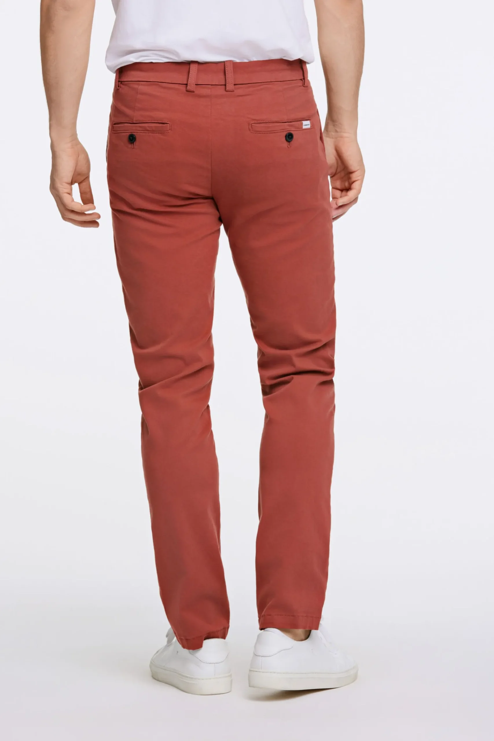 Chinos