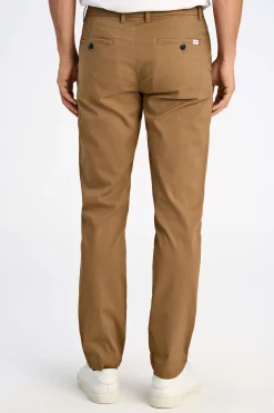 Chinos