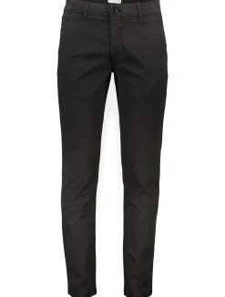 Chinos