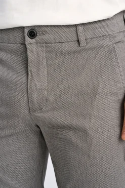 Chinos