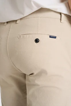 Chinos