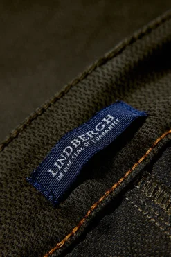 Chinos
