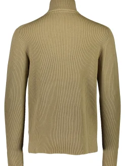 Half-zip