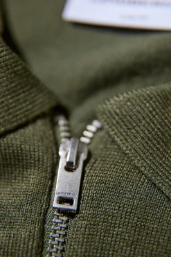 Half-zip